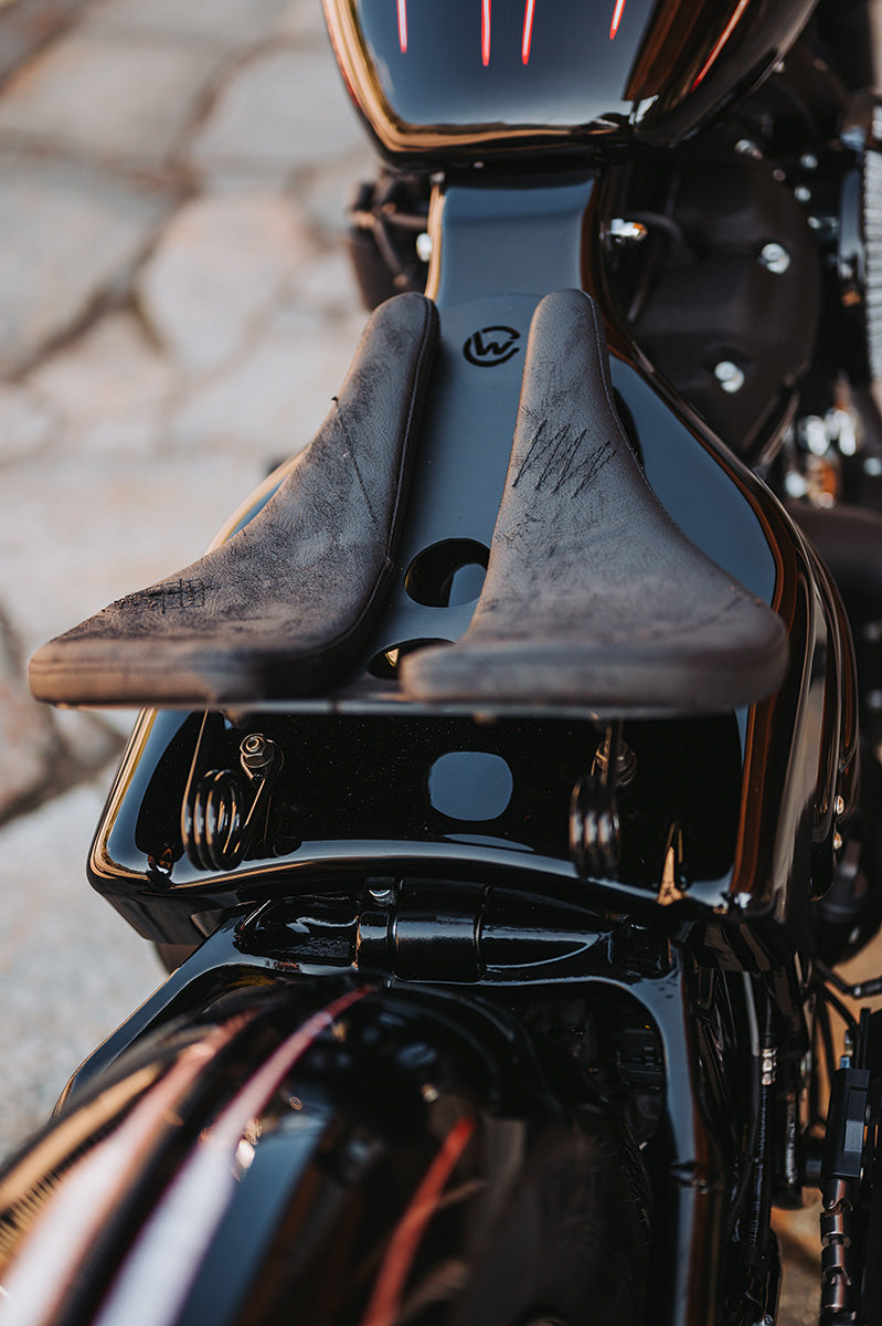 Schwingsattel OLD SCHOOL (für Street Bob & Softail Standard ab 2018)
