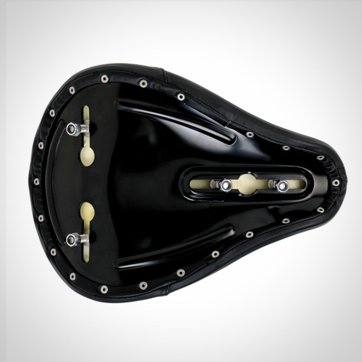 BILTWELL, MIDLINE SOLO SEAT BLACK TUCK ´N ROLL