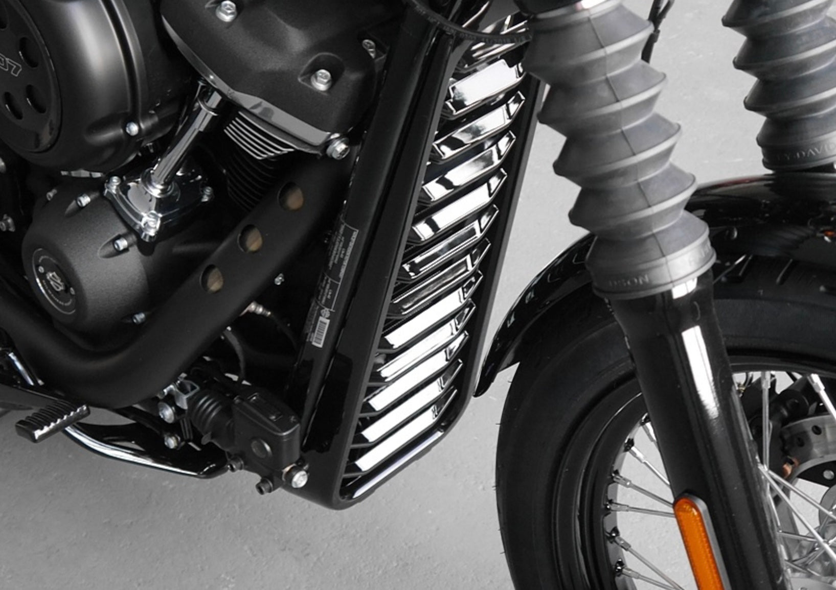 Radiator Cover V1 (for Softail from 18)