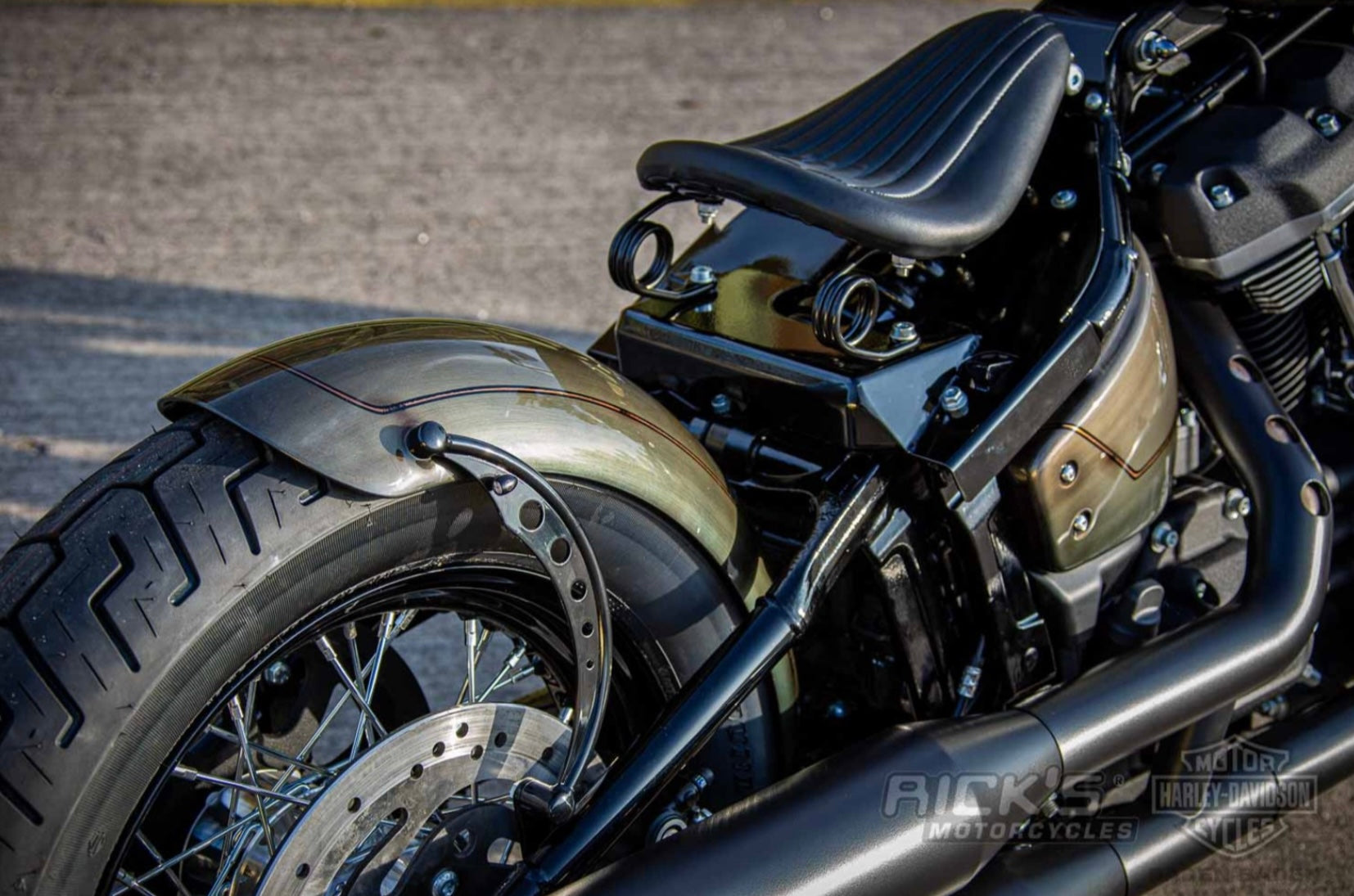 Rick’s BOBBER Solositz / Sattel Umbaukit (für Softail M8 ab 2018)