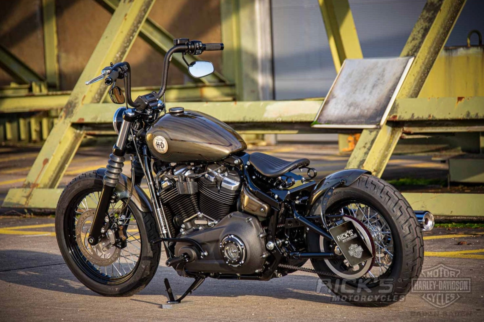 Rick’s BOBBER Solositz / Sattel Umbaukit (für Softail M8 ab 2018)