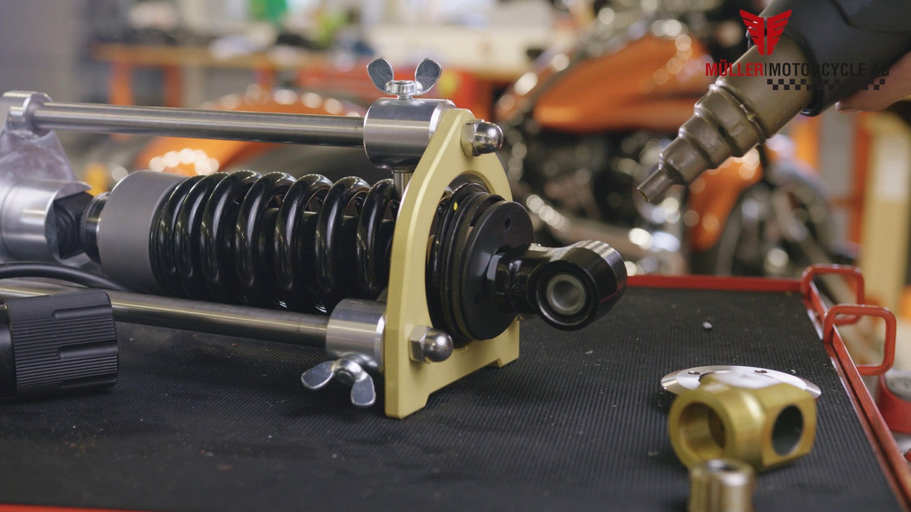 Müller Federbeinpresse (für Montage Tieferleger)