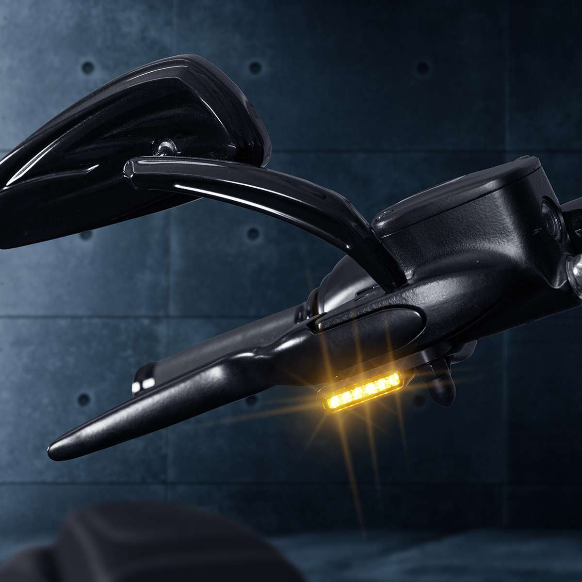 Heinzbikes STRIPES Blinker (für Softail ab 2018)