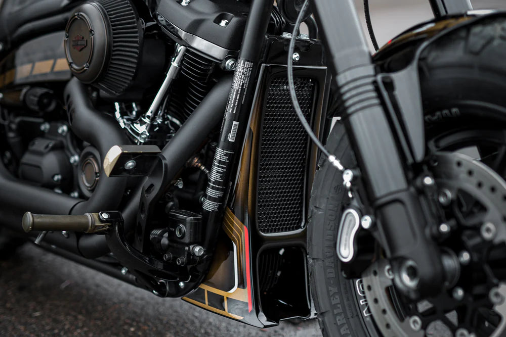 Killer Custom Cubre Radiador Agressor (para Softail con M8 desde 18)