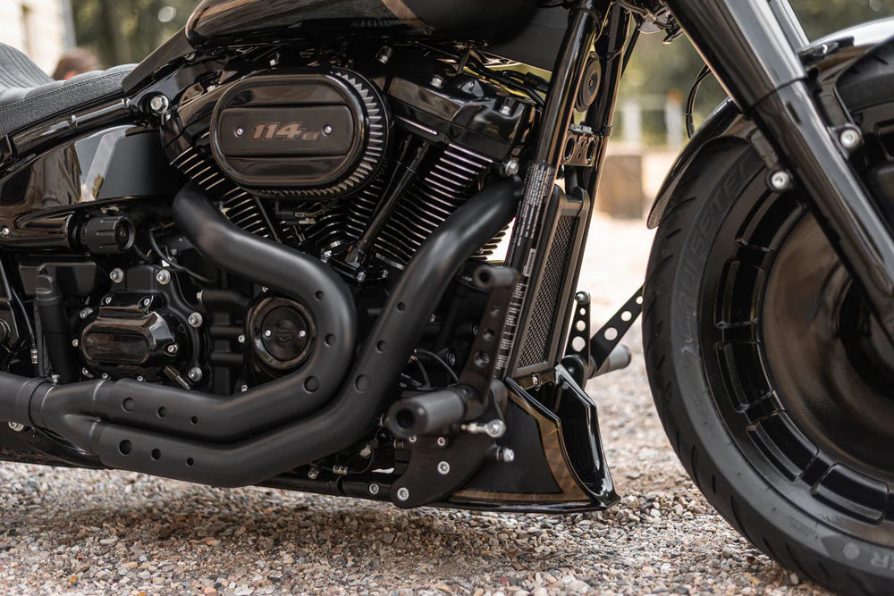 Killer Custom Bobbstr Radiator Cover (for Softail 18+)