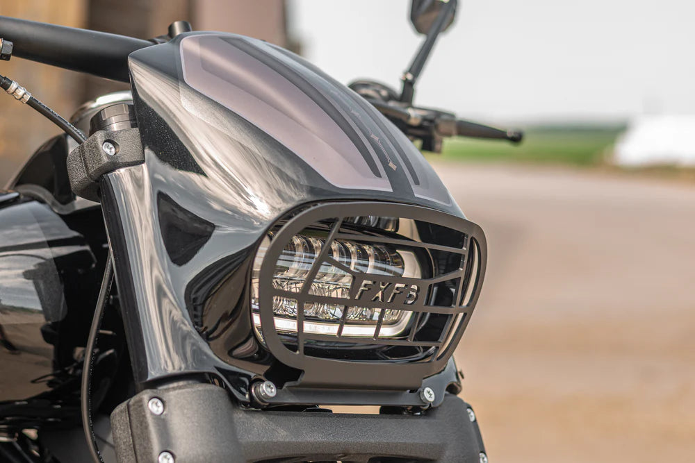 Killer-Custom Scheinwerfer Verkleidung Aggressor Grill (für Fat Bob ab 18)