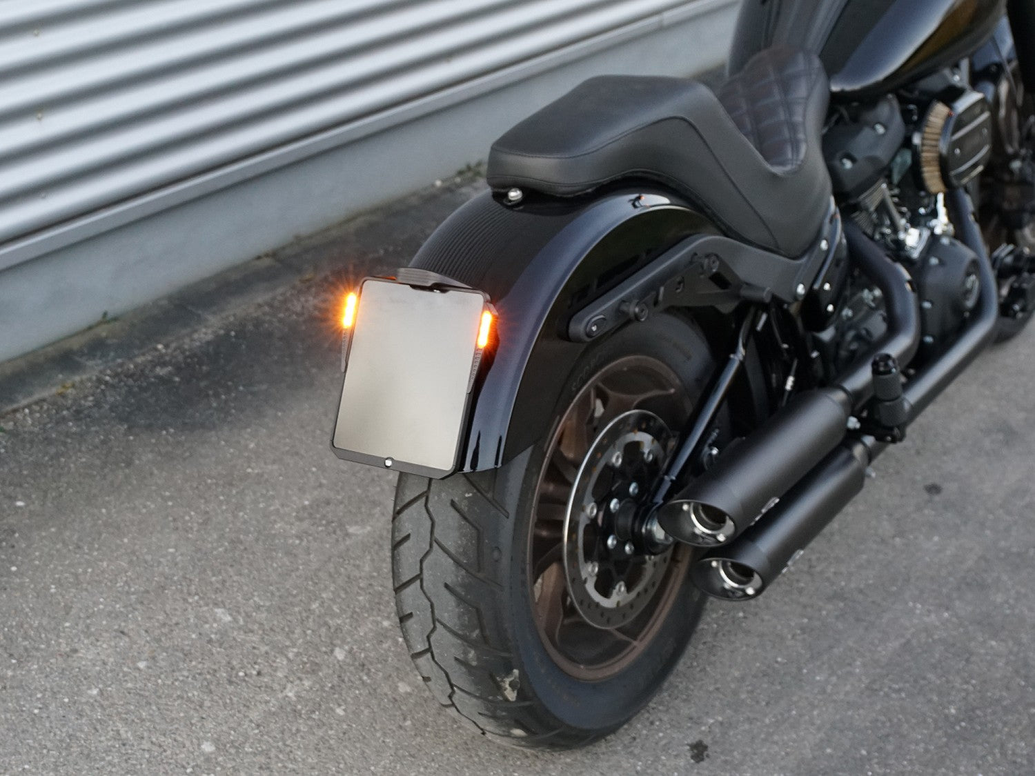 Wunderkind Custom license plate holder center 3in1 (for Low Rider models)