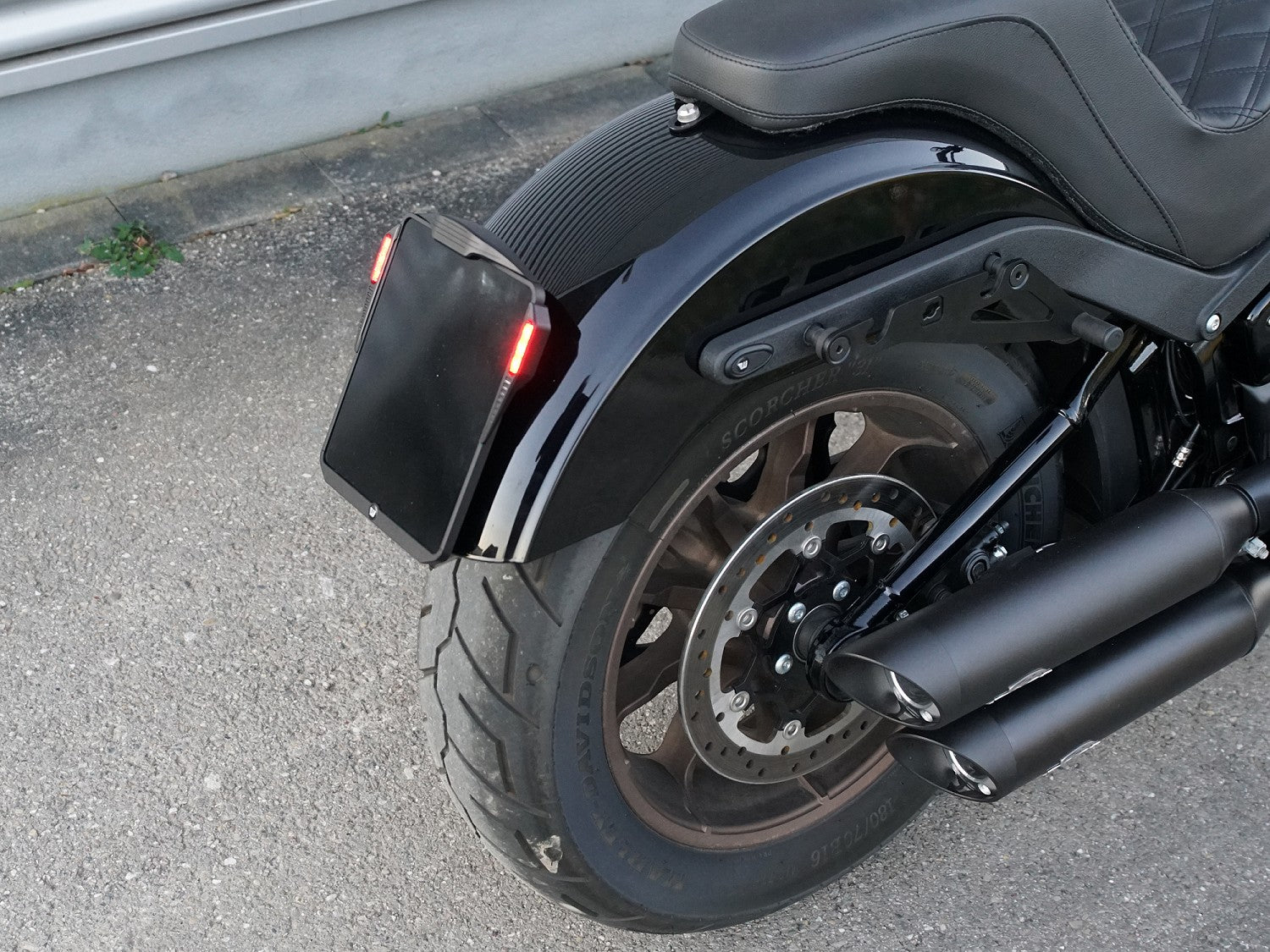 Wunderkind Custom license plate holder center 3in1 (for Low Rider models)