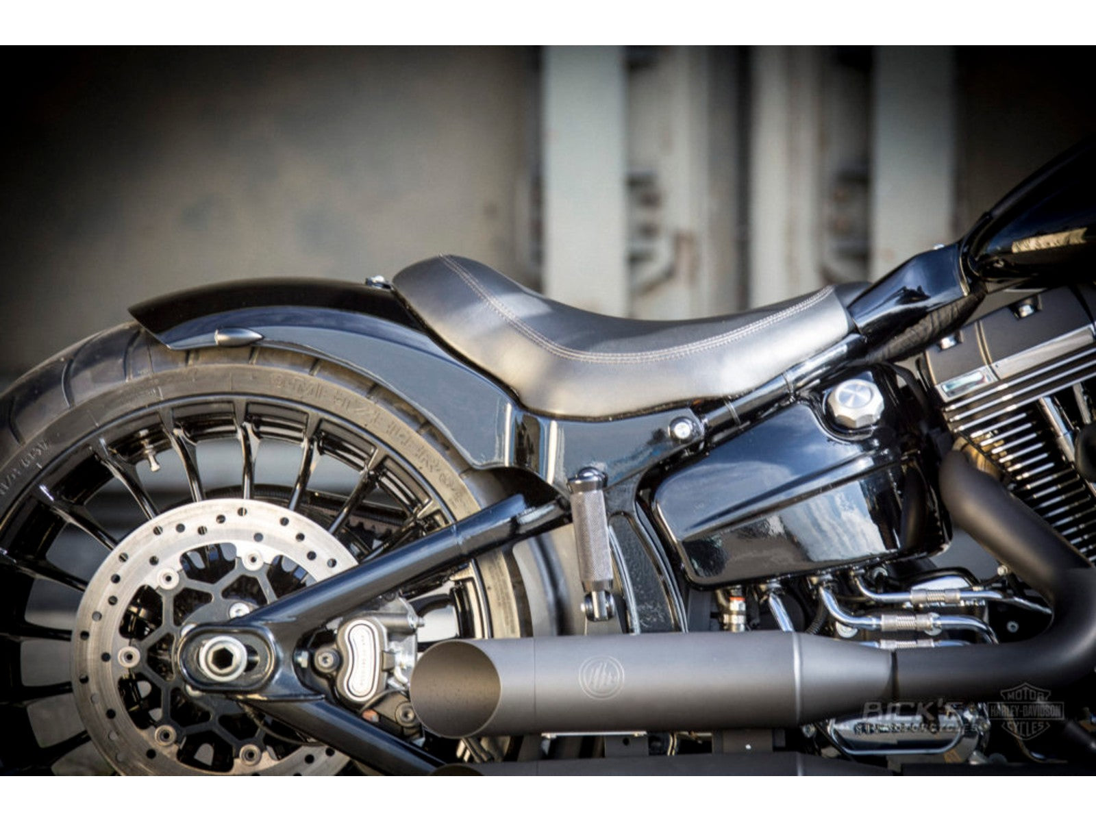 Guardabarros trasero de acero Rick's (para Softail Twin Cam Breakout hasta 2017)