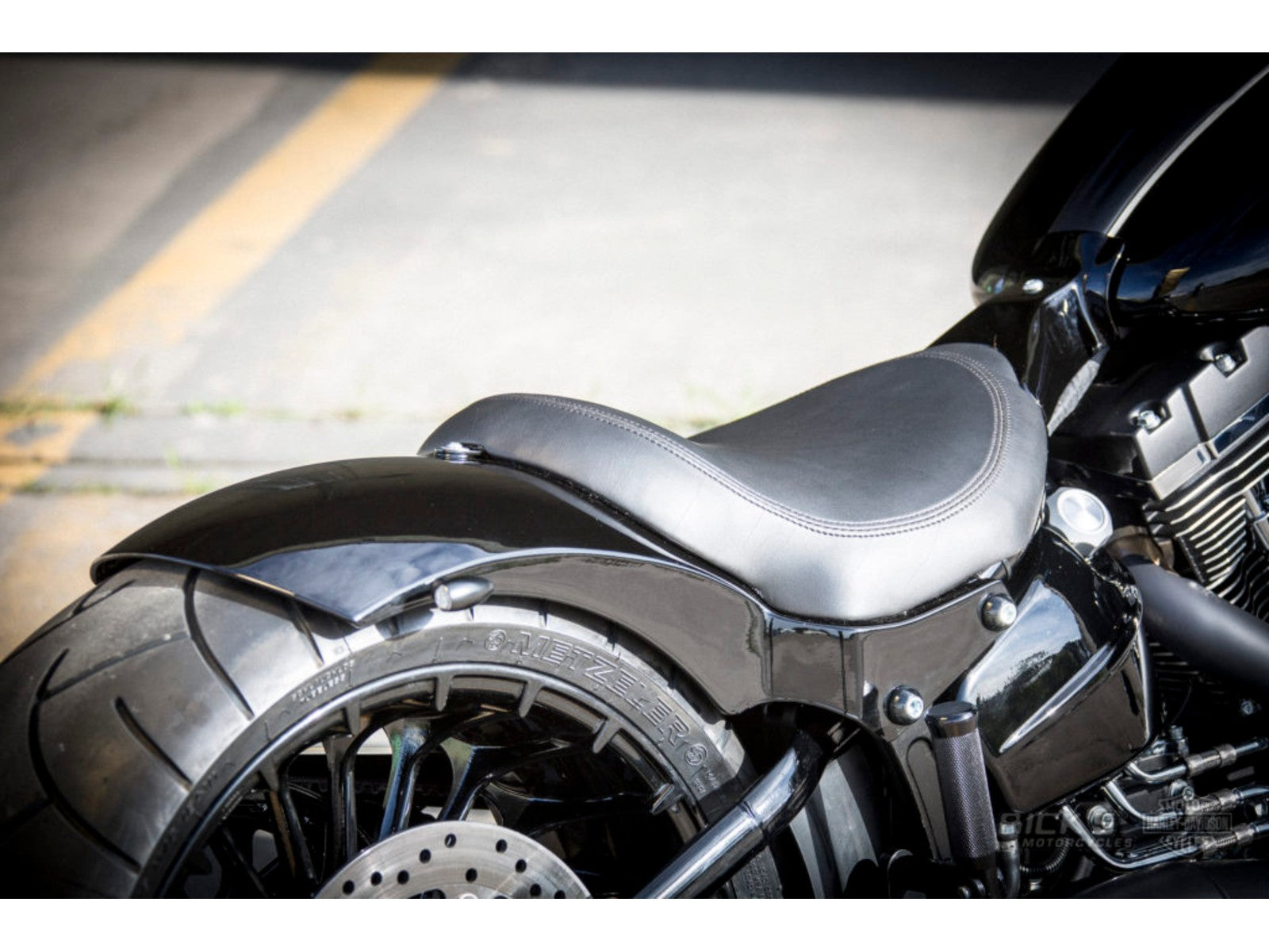 Guardabarros trasero de acero Rick's (para Softail Twin Cam Breakout hasta 2017)