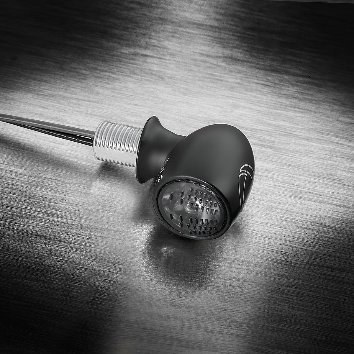 Luz de posición Kellermann Atto® WL, negra, frontal en ambos lados